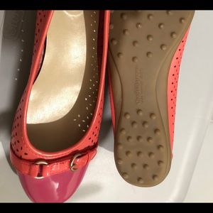 Color block ballet flats.